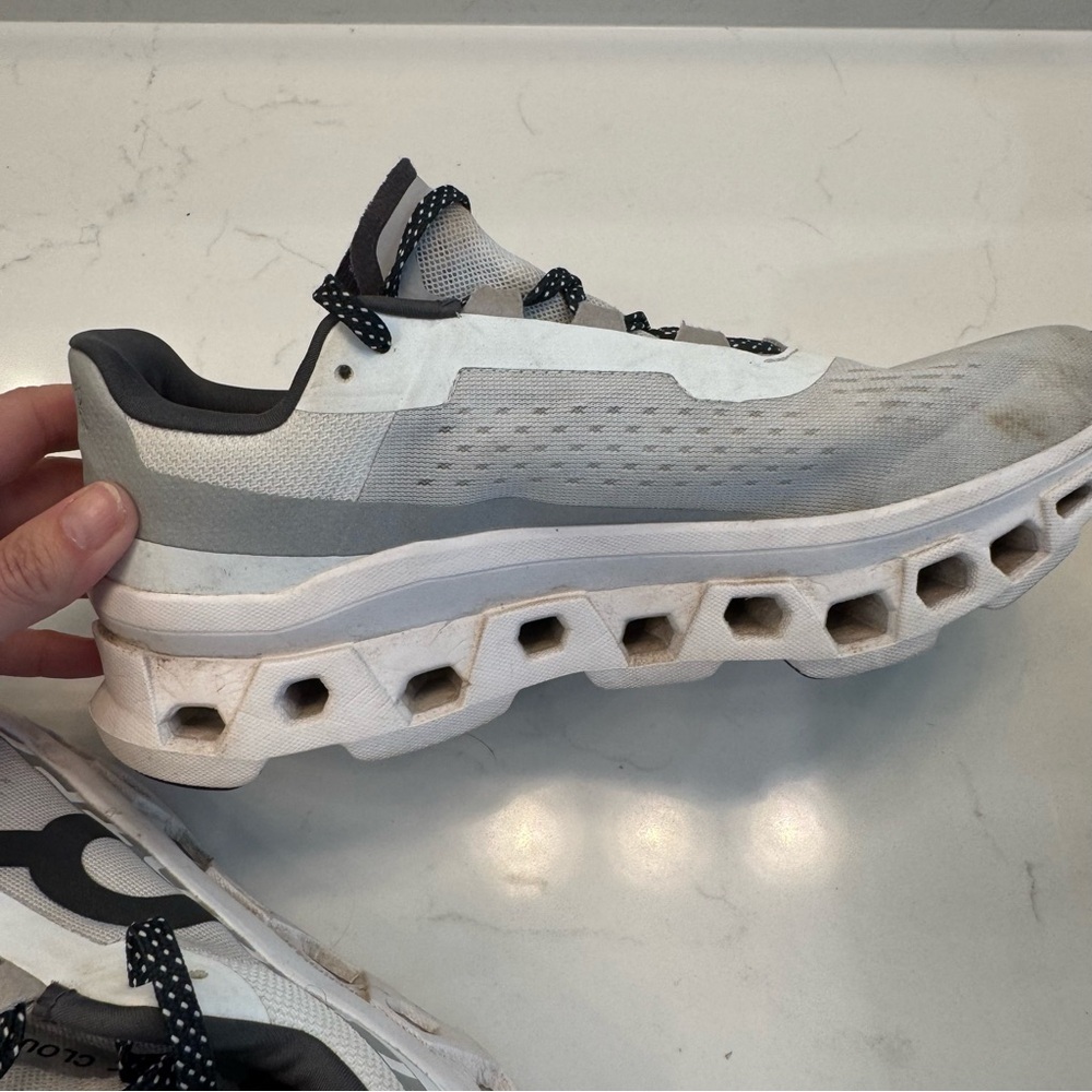 On Running Cloudtec Monster shoes - image 4